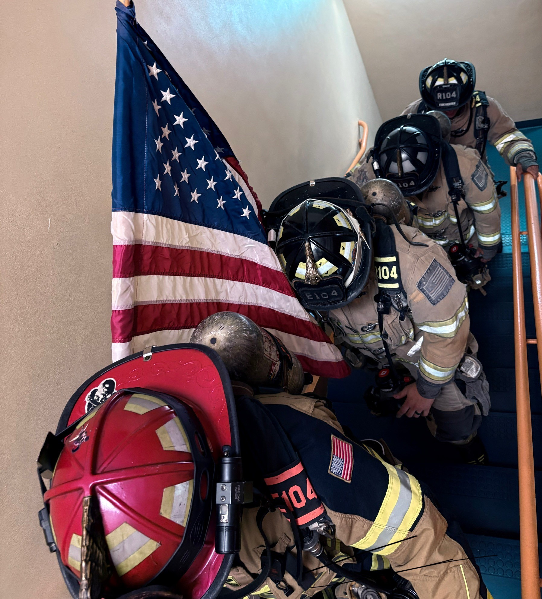 4 Firemen in Stairwell_Looking from above